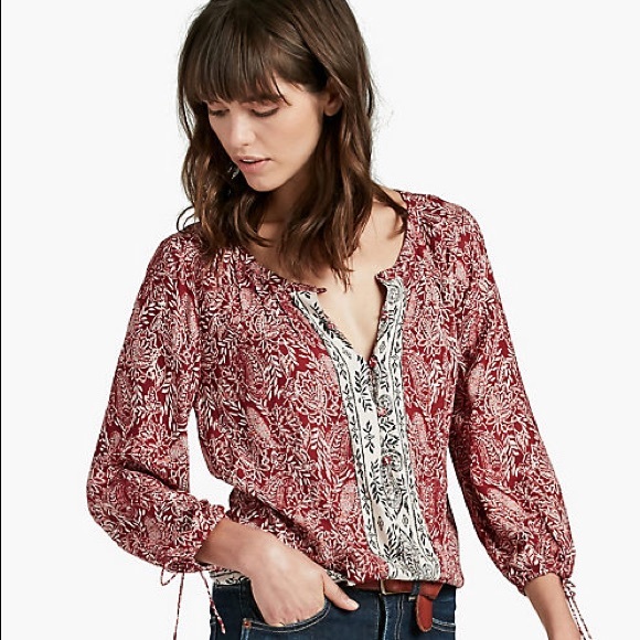 Lucky Brand Tops - LUCKY BRAND 🍀 Red and White Button Up Blouse